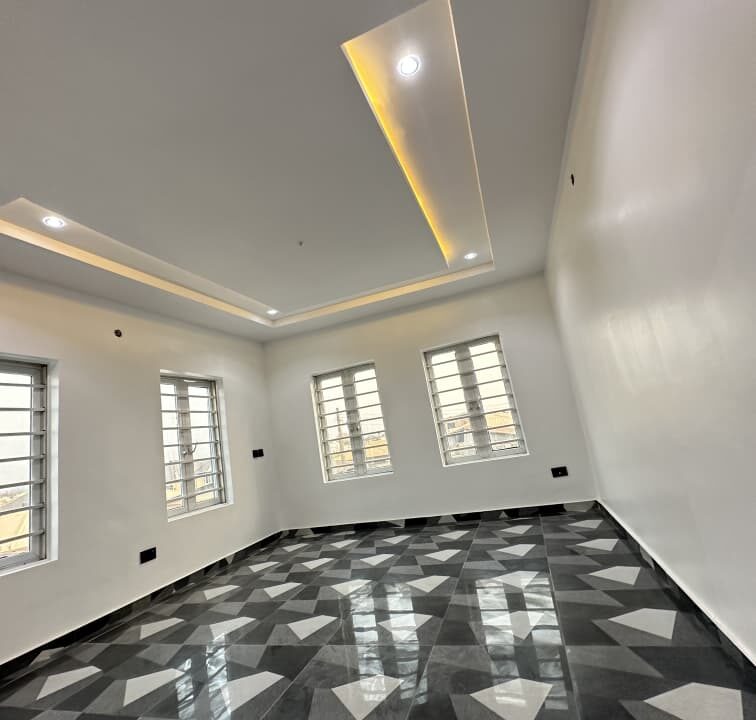 5 Bedroom Duplex (10)