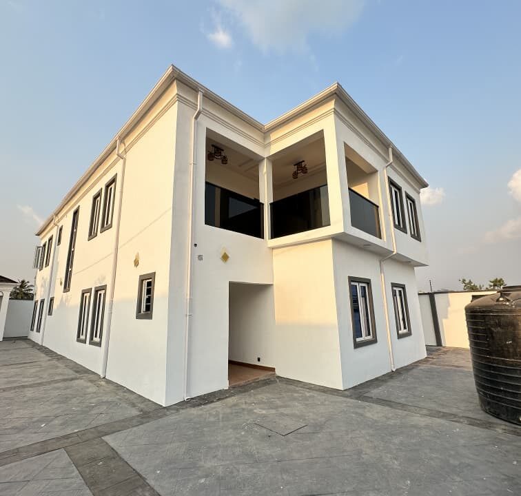 5 Bedroom Duplex (2)