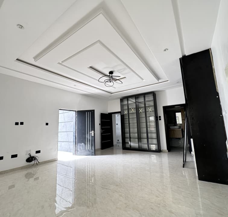 FULLY DETACHED 5BEDROOM PENTHOUSE UNITS (13)