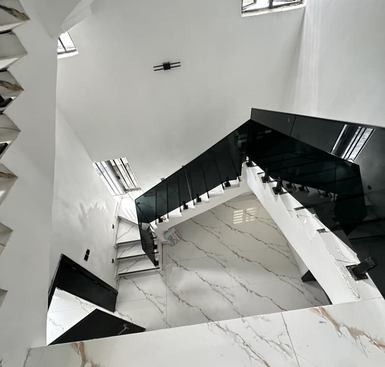 FULLY DETACHED 5BEDROOM PENTHOUSE UNITS (4)