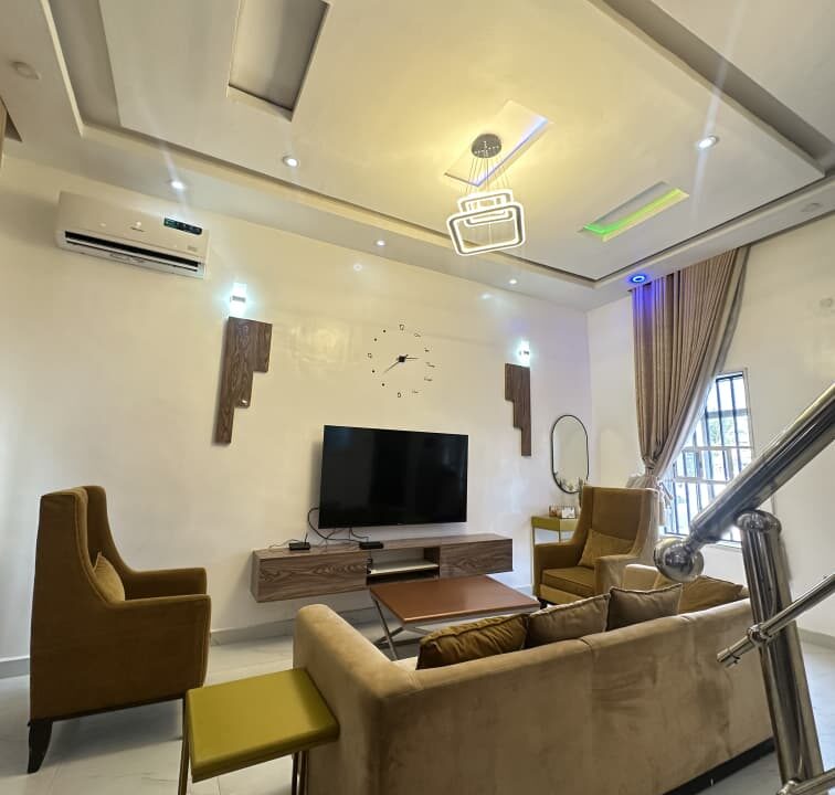 Fully Furnished of 5 Units Of 2-Bedroom Terraces Duplexes with Swimming Pool (7)